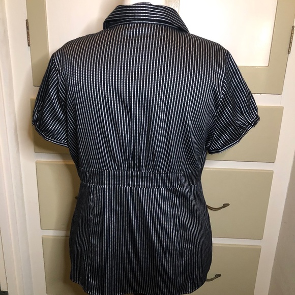 Apt.9 Pin Strip Silver & Black Shiny Button Down Blouse - Picture 2 of 9